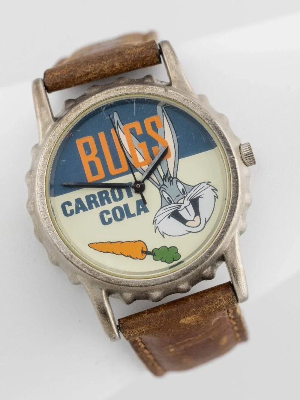 Vintage Warner Bros Bugs Bunny by Fossil Quartz Analog Unisex Watch New Battery